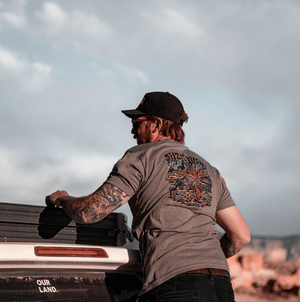 Carpe Noctem Graphic Tee - Devos Outdoor