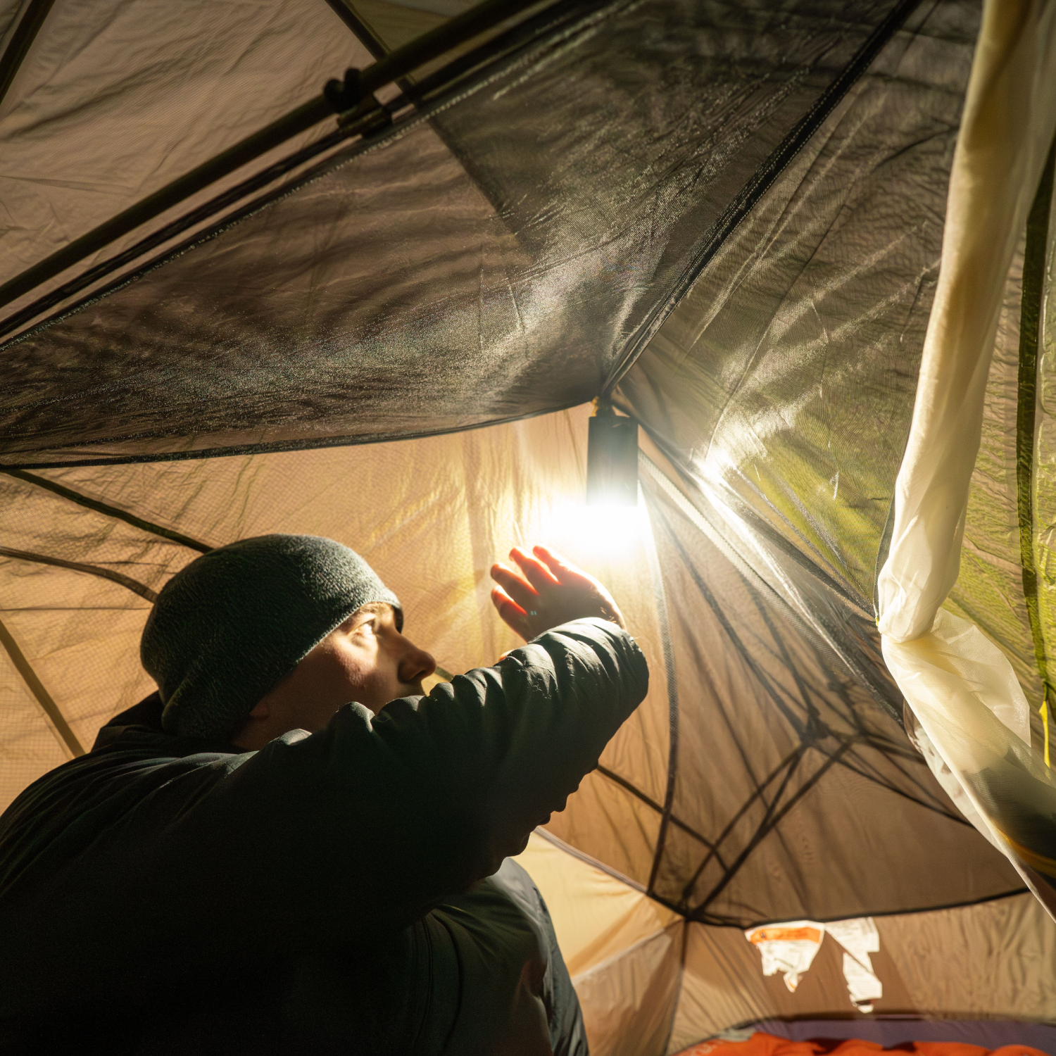 hand tent LightRanger 500 Tent Light & Compact Utility Light